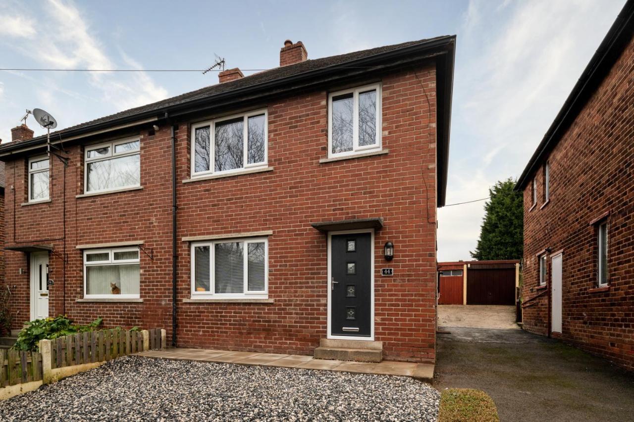 3 Bed House With Homely Comforts Close To Amenities, Food Places And Supermarkets Sheffield Exteriér fotografie