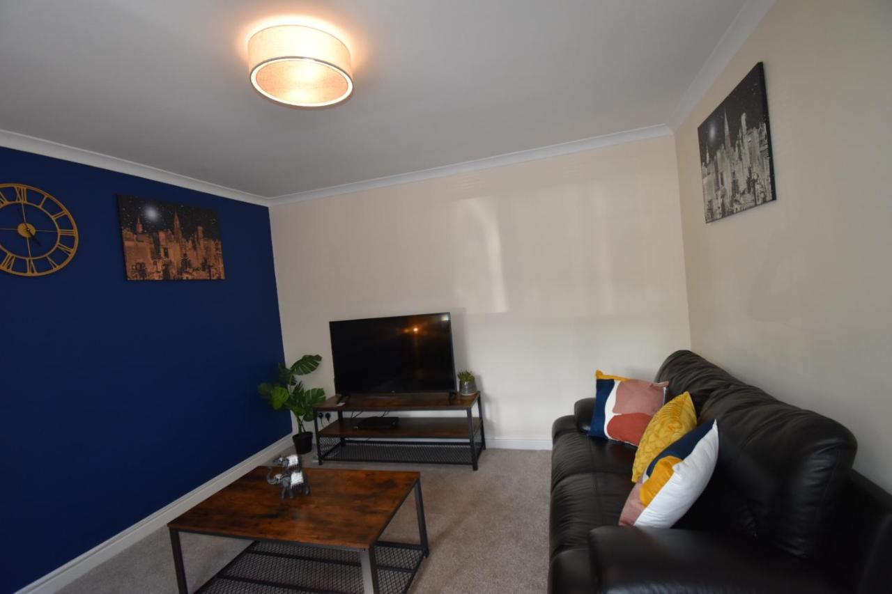 3 Bed House With Homely Comforts Close To Amenities, Food Places And Supermarkets Sheffield Exteriér fotografie